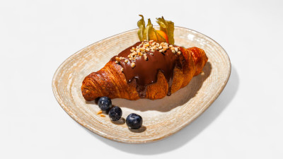 Croissant con Cioccolata / Pistacchio / Caramello