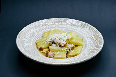 Paccheri alla carbonara